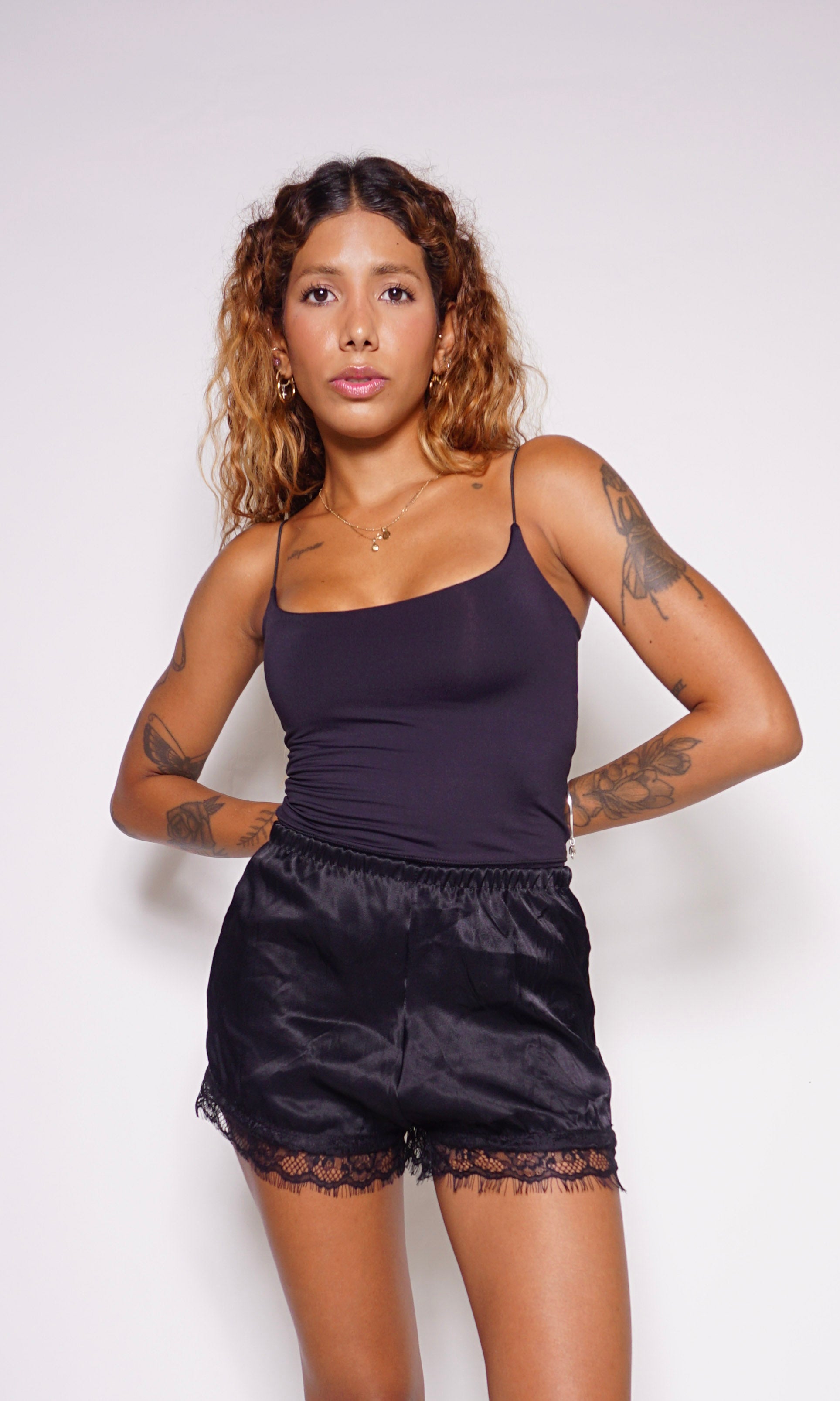 shorts cetim trendy