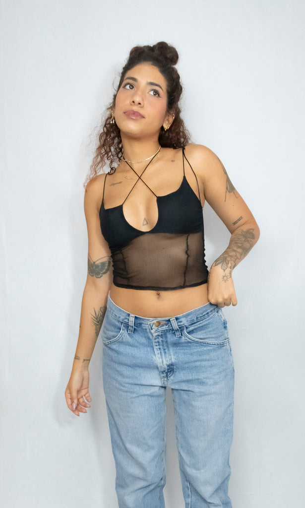 blusa nocturnal de tule sem luvas