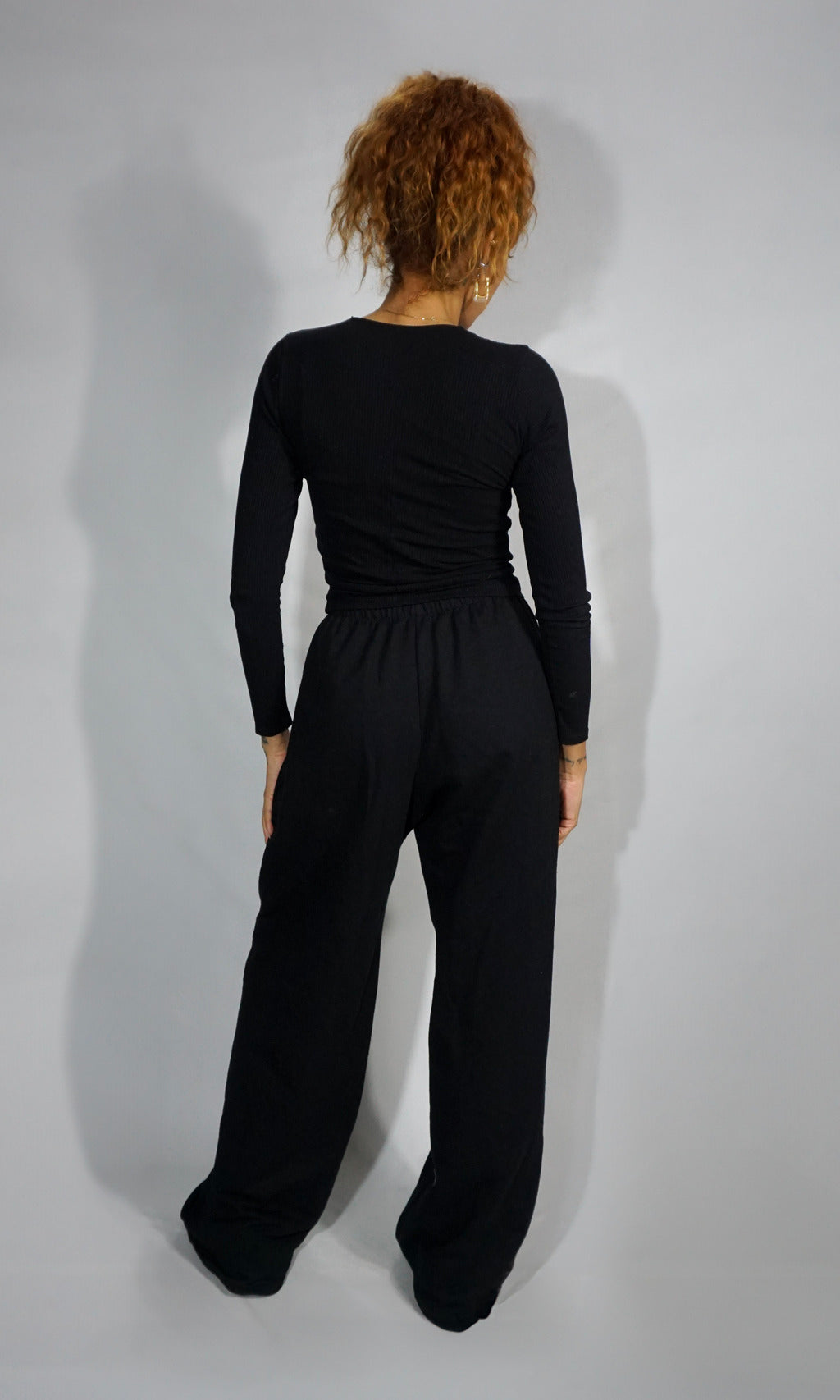 calça moletom wide leg comfy