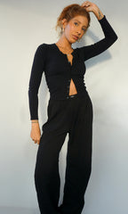 blusa canelada botões hit